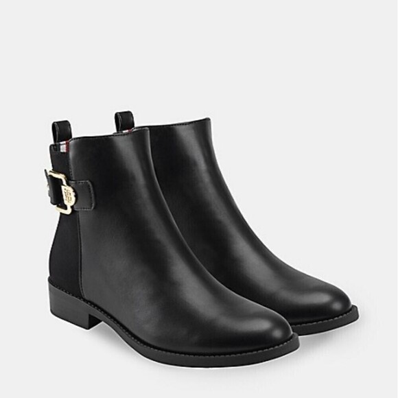 Tommy Hilfiger Black Buckle Ankle Boots casual Suede Size 9 - Picture 1 of 8